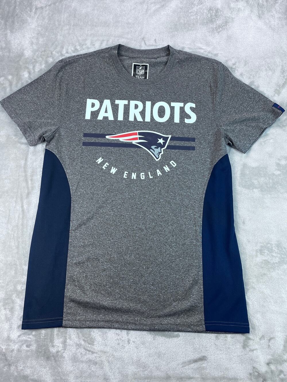 Patriots NFL Team Apparel Graphic Tee Gray M